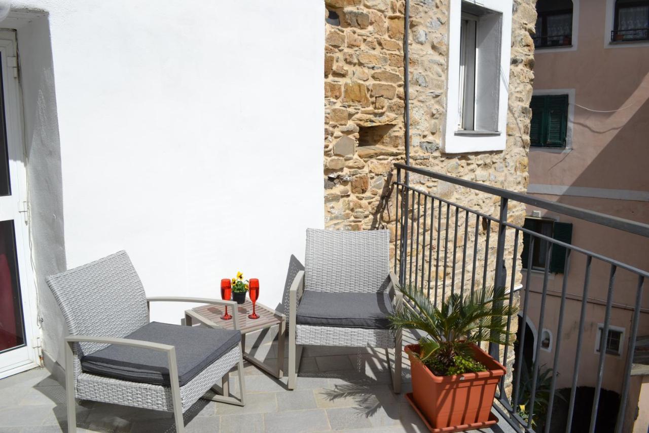 La Torretta Di Piero Con Terrazzi E Parcheggio Privato Citra Zero Zero Ottanta 31Lst0282 Apartment Imperia Exterior photo